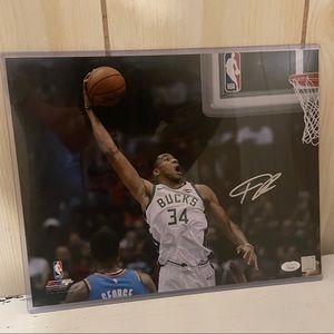 Giannis Anetekounmpo Autographed Poster